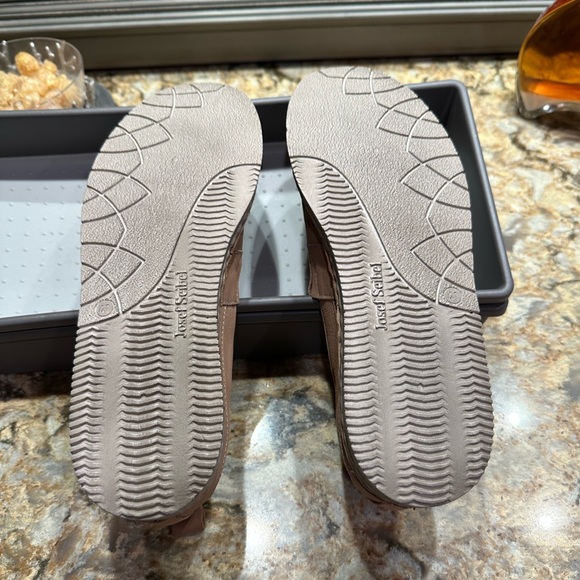 Josef Siebel, tan flat with punch outs, size 41 - Picture 5 of 5